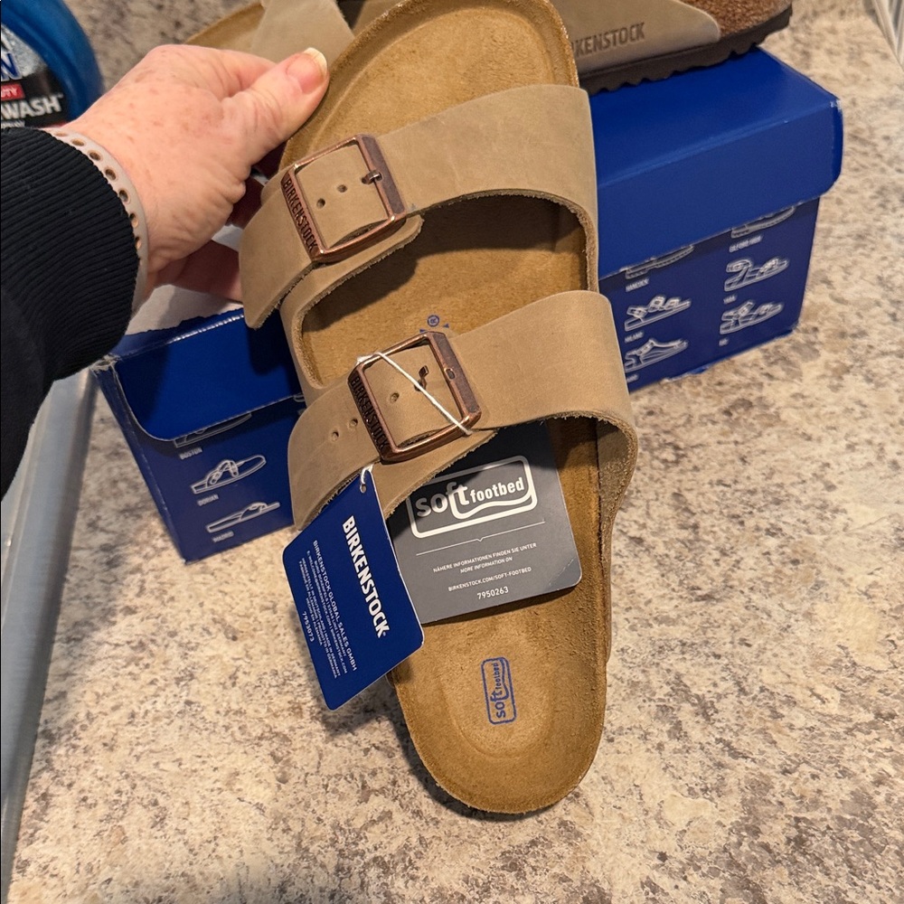 Birkenstock Arizona Sandals - Picture 2 of 4